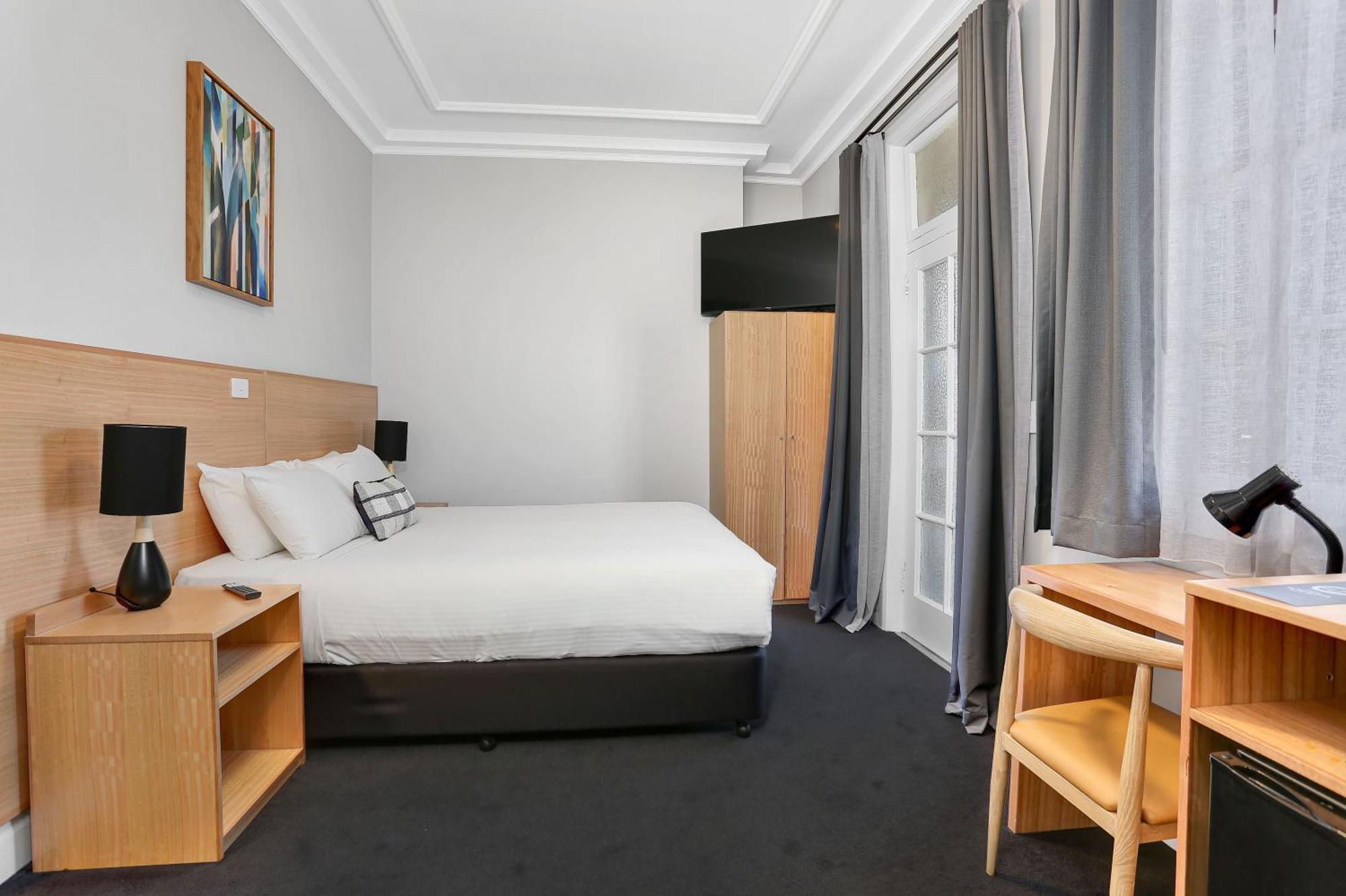 Deluxe Double Room Balcony,1553195182:JPEG